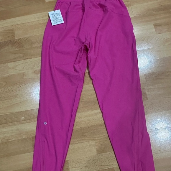 Brand New Lululemon Adapted State Jogger in Sonic Pink - Picture 6 of 13